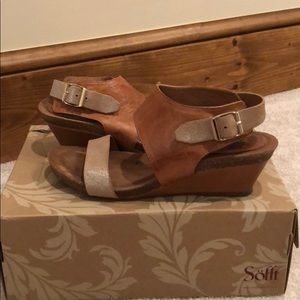Söfft “Mirabelle Luggage” sandal